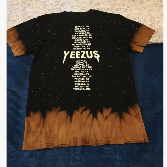 NWOT Yeezy Kanye West Distressed Tour Tee Sz L - Picture 2 of 3